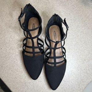 Black dress shoes